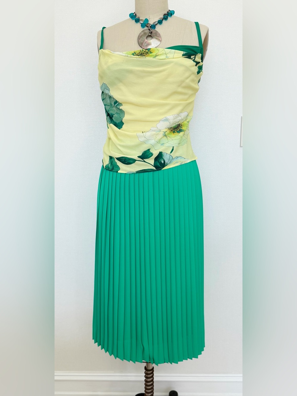 J. Crew Green Pleated Midi Skirt Size 4